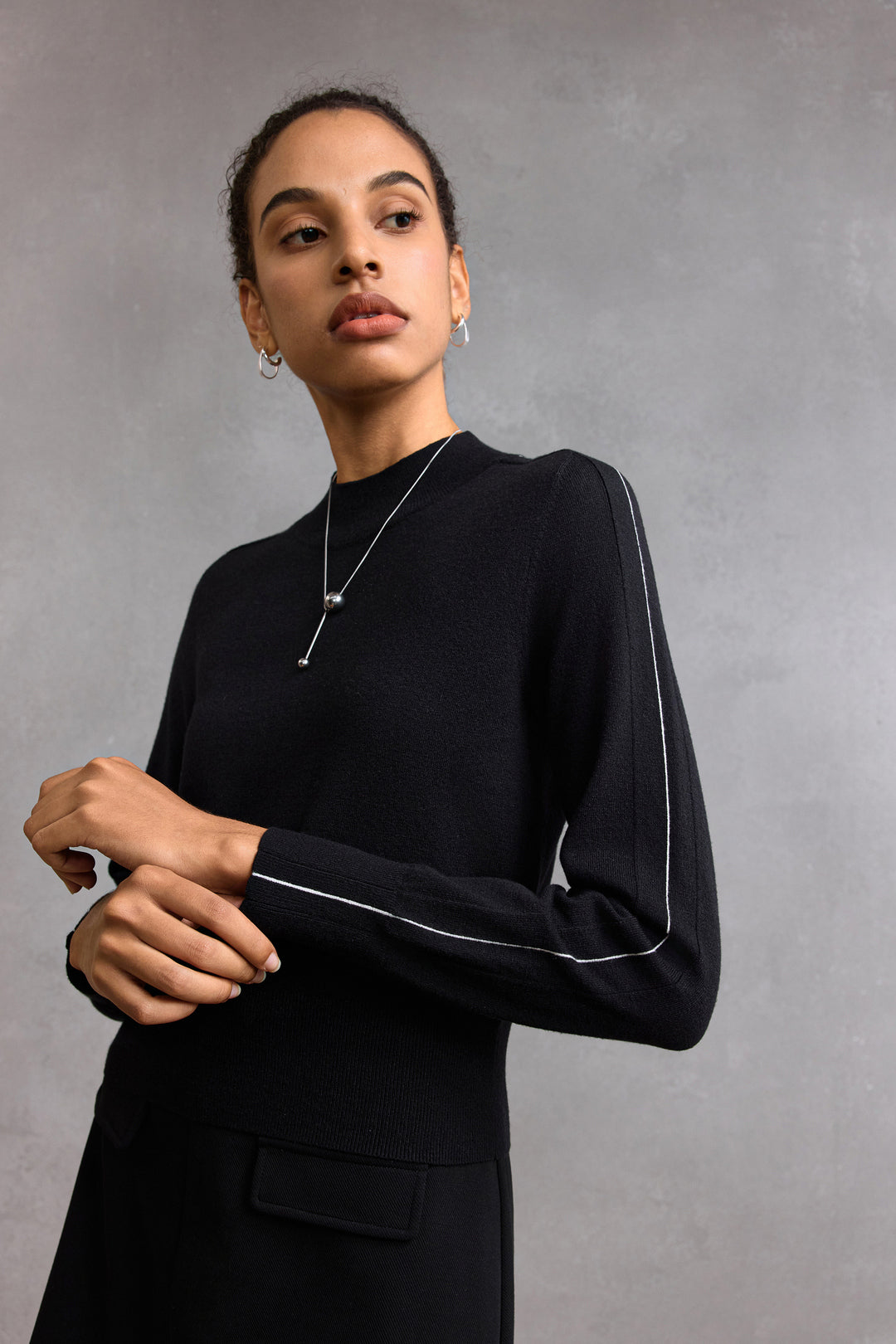 半高領長袖針織毛衣