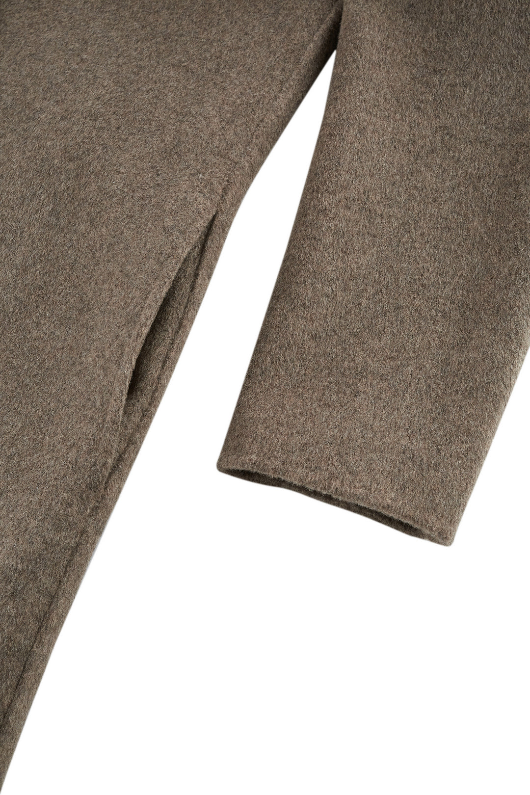 BLAACK | 翻領長袖大衣