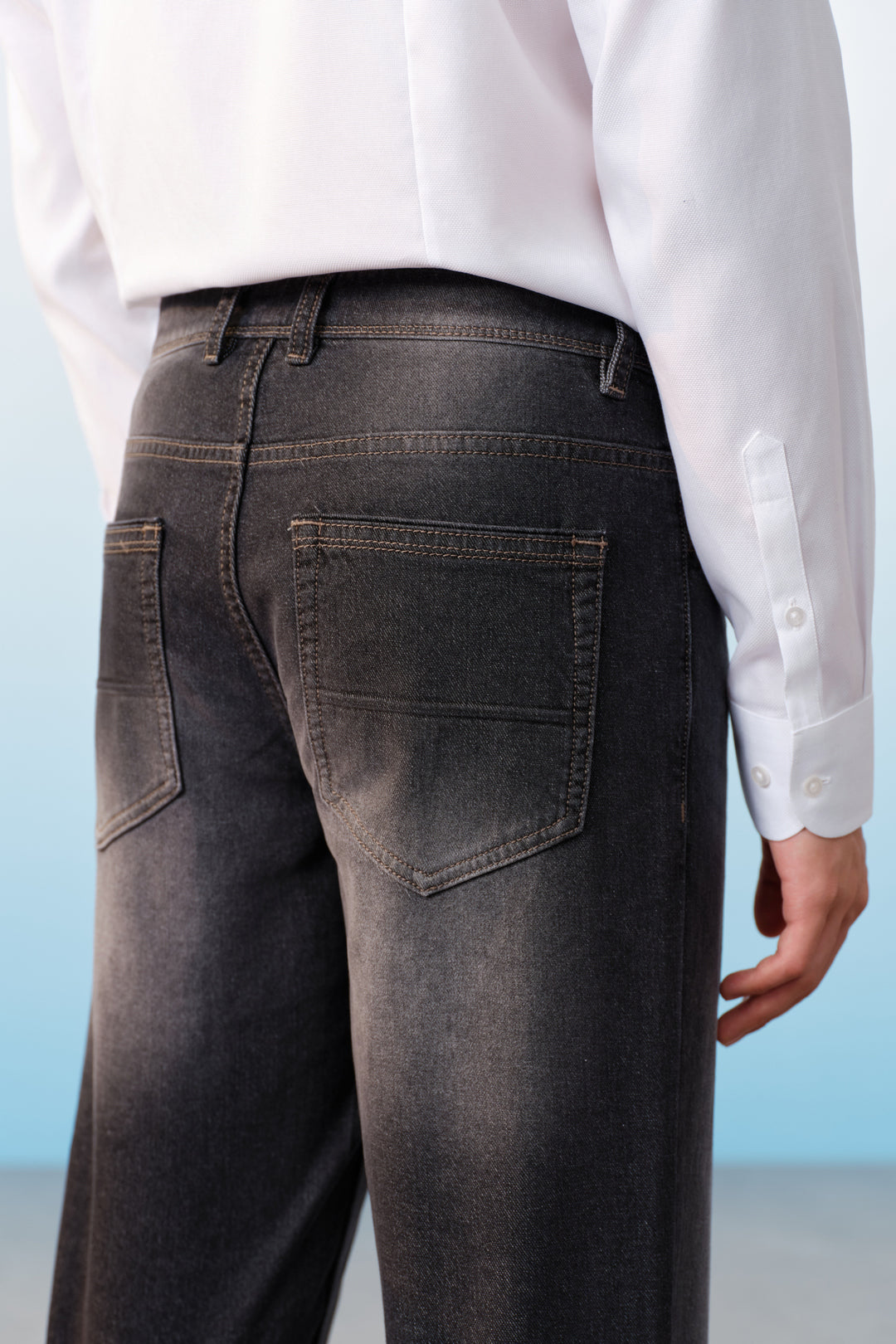 Regular Fit 牛仔褲