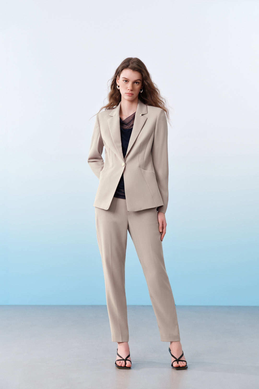 Cool Touch Notch Lapel Suit Blazer With Brooch