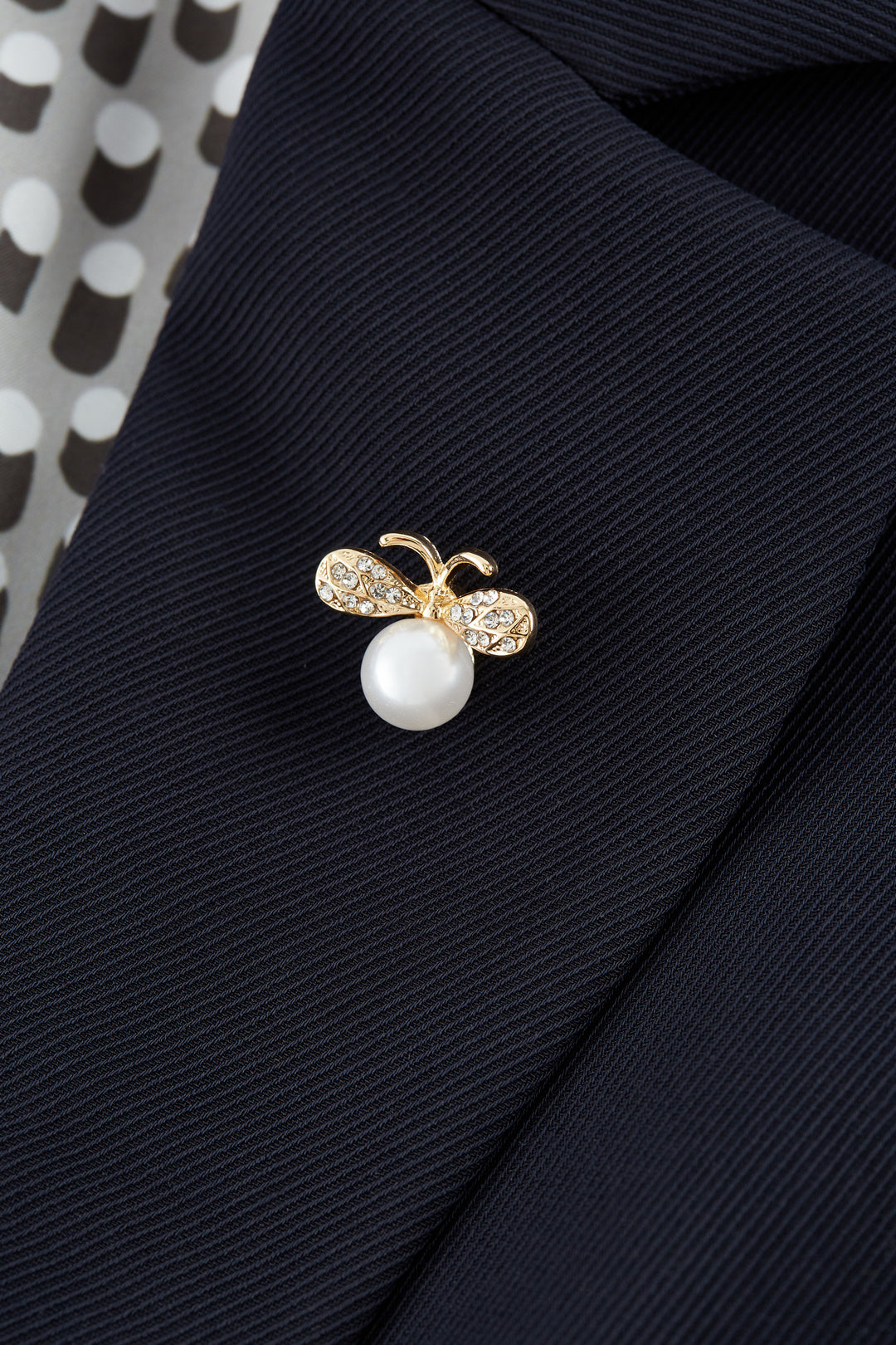 Cool Touch Notch Lapel Suit Blazer With Brooch