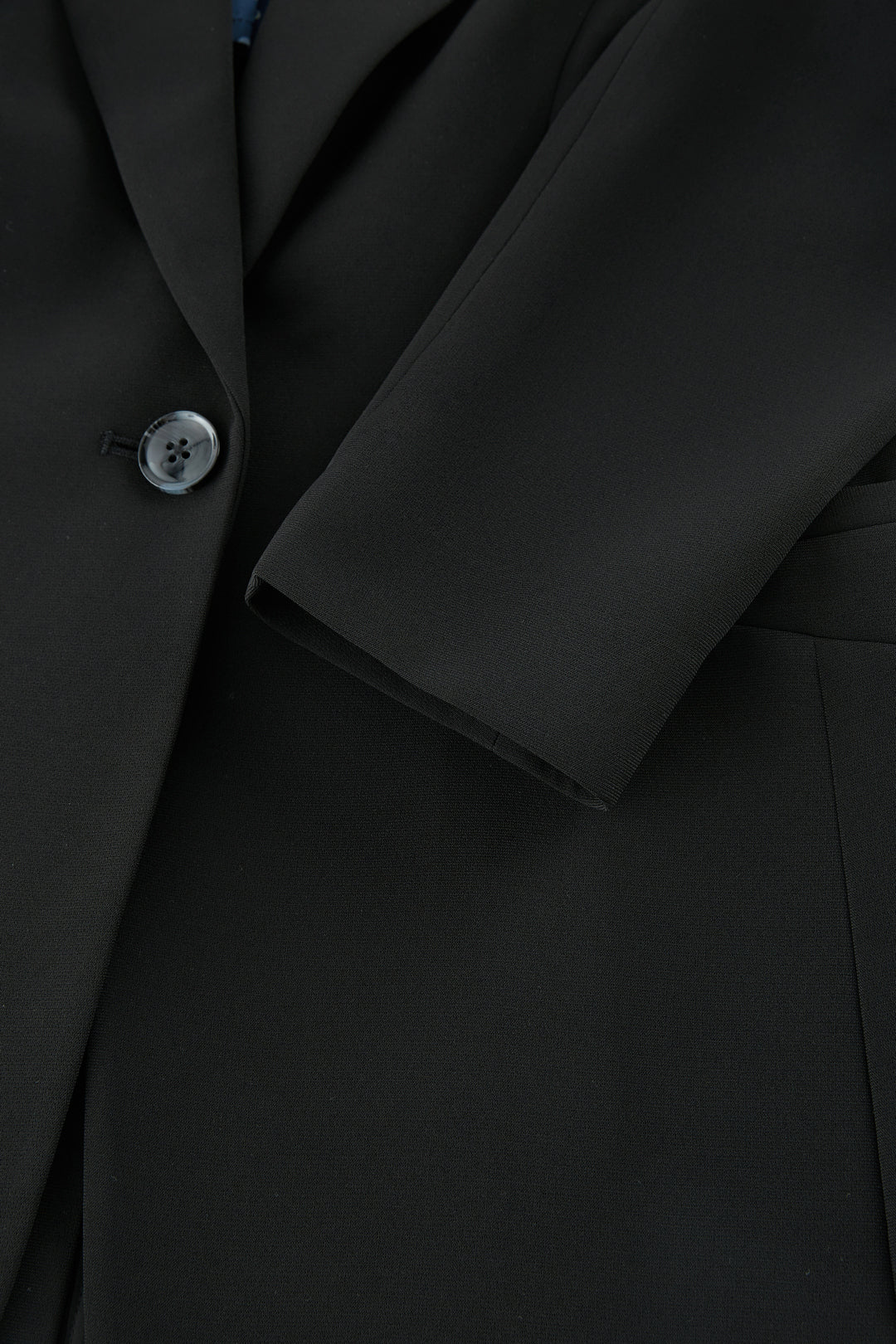 UV Protection | Peak Lapel Suit Blazer