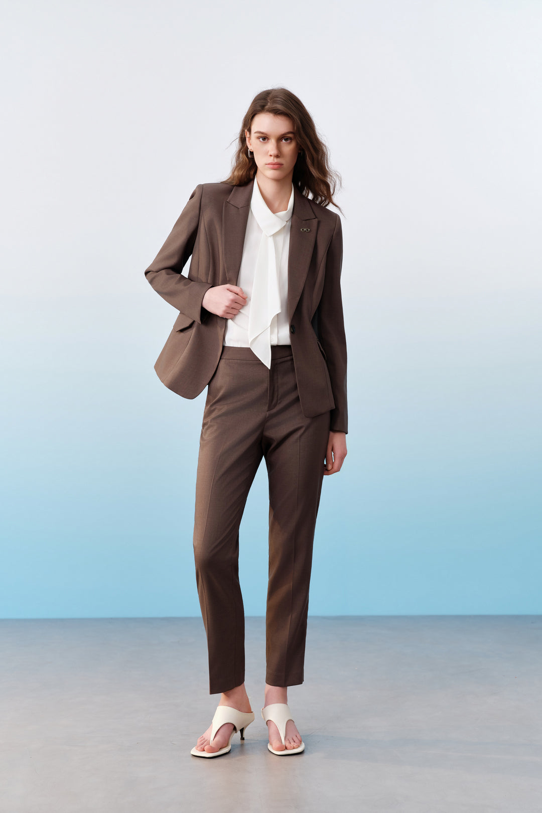 Three Proof Finish | Peak Lapel Suit Blazer