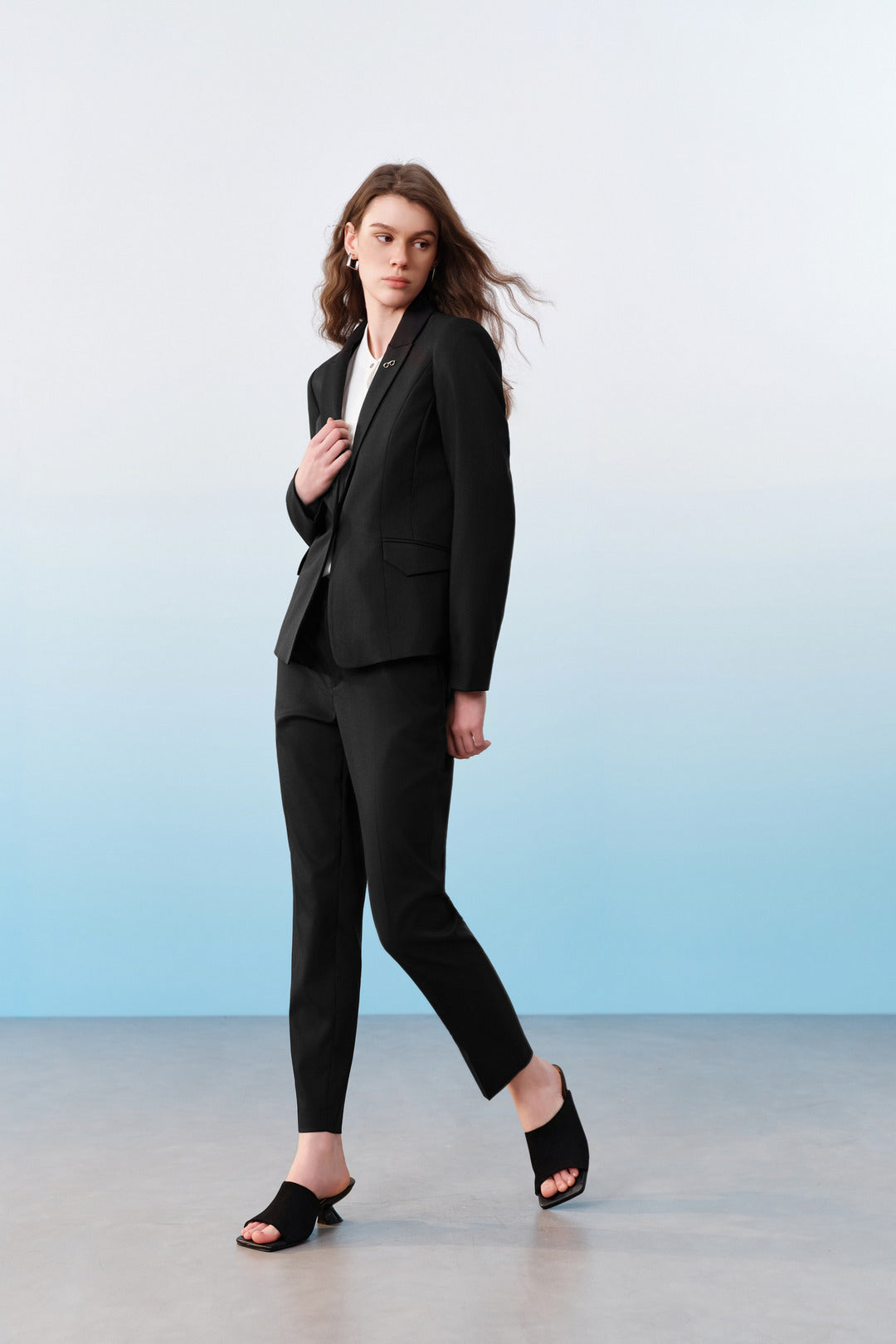 Three Proof Finish | Peak Lapel Suit Blazer