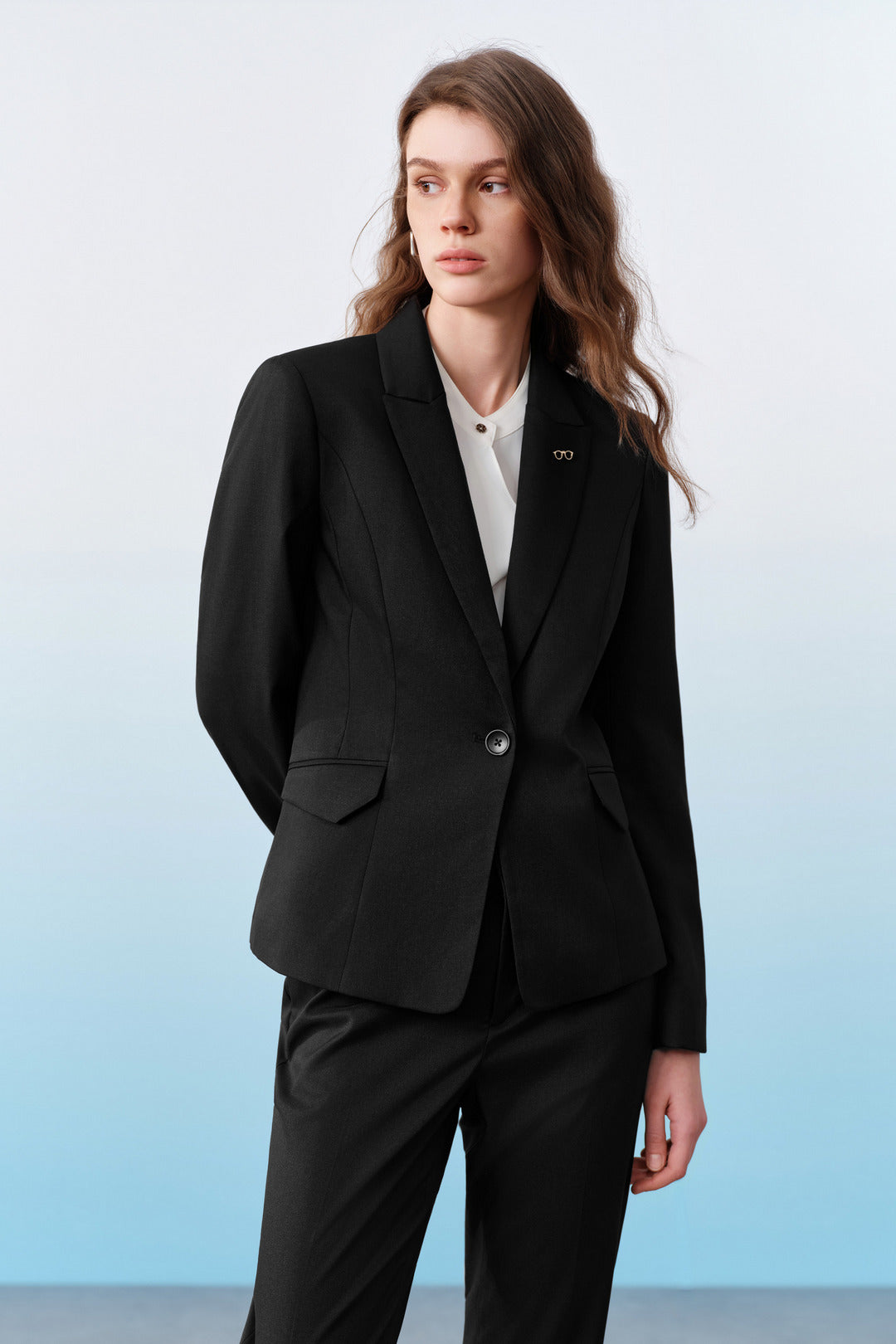Three Proof Finish | Peak Lapel Suit Blazer