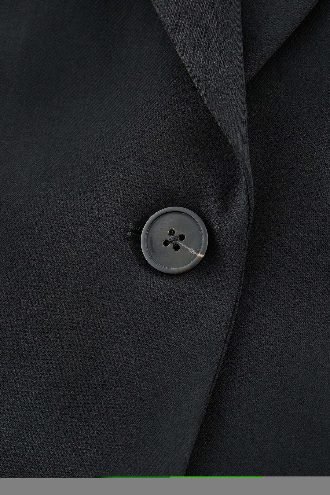 Cool Touch | Notch Lapel 標準領套裝西裝外套(配胸針)