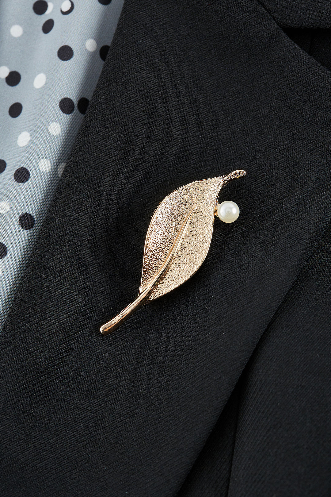 Cool Touch | Notch Lapel 標準領套裝西裝外套(配胸針)