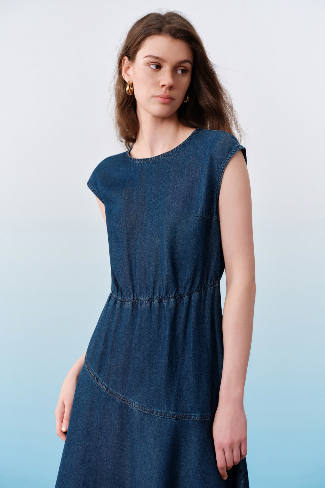 Round Neck 圓領連身裙