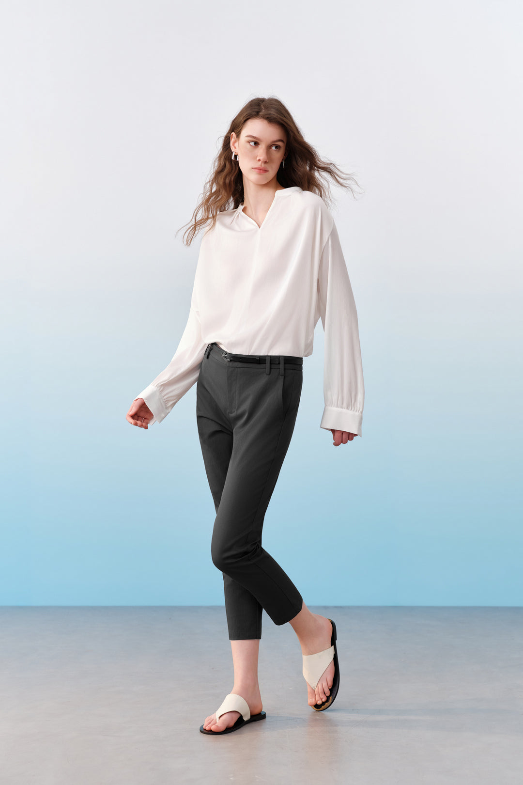 V Neck V領襯衫
