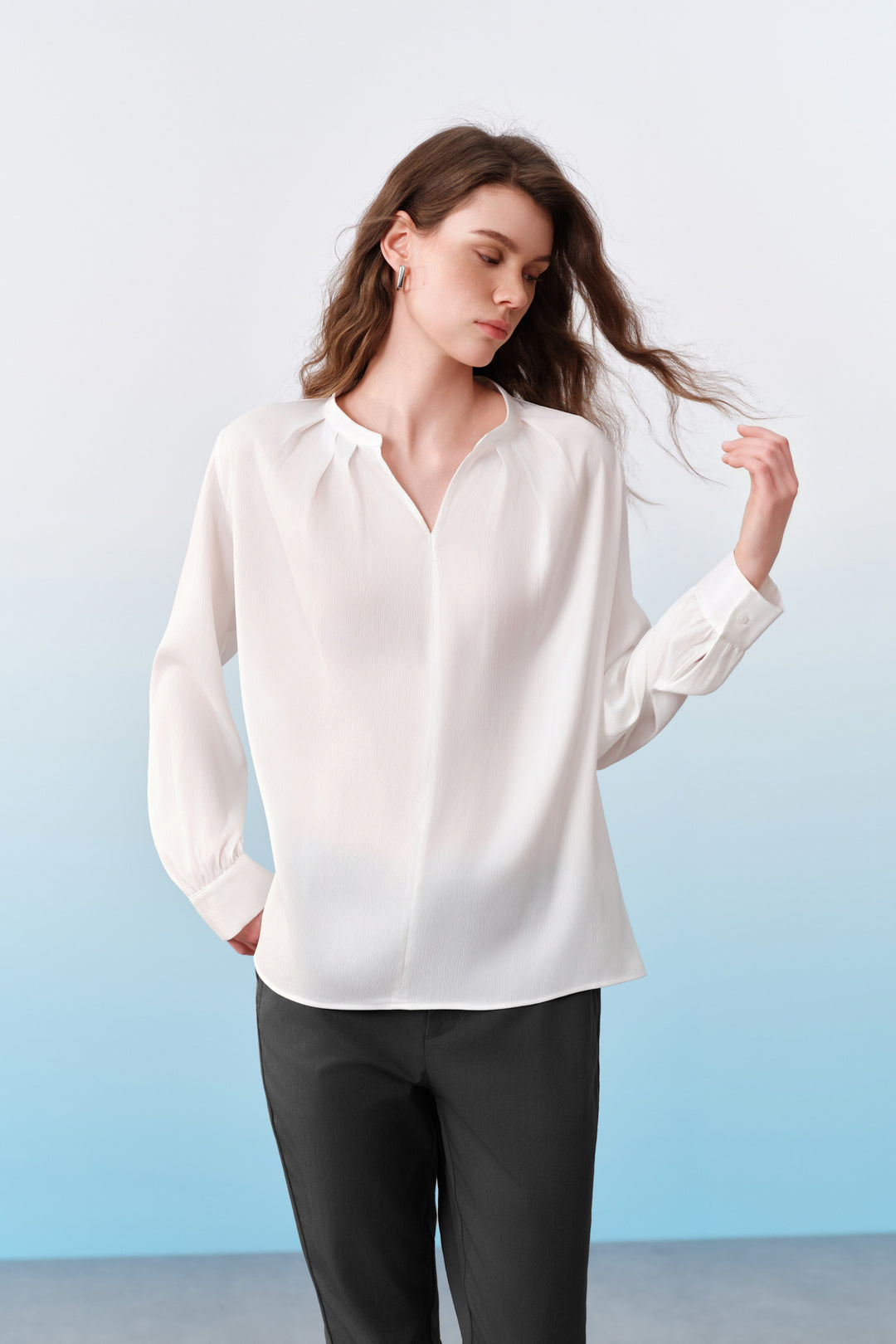 V Neck V領襯衫