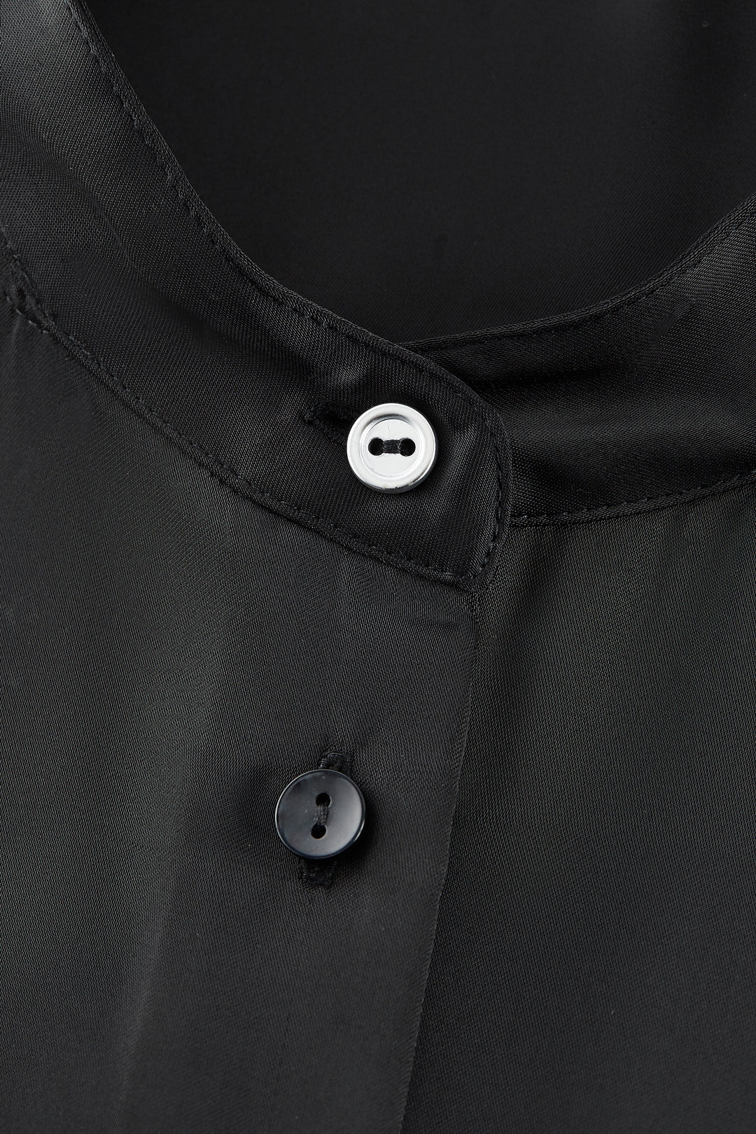 Stand Collar 企領襯衫(配可拆卸迷你圍巾)