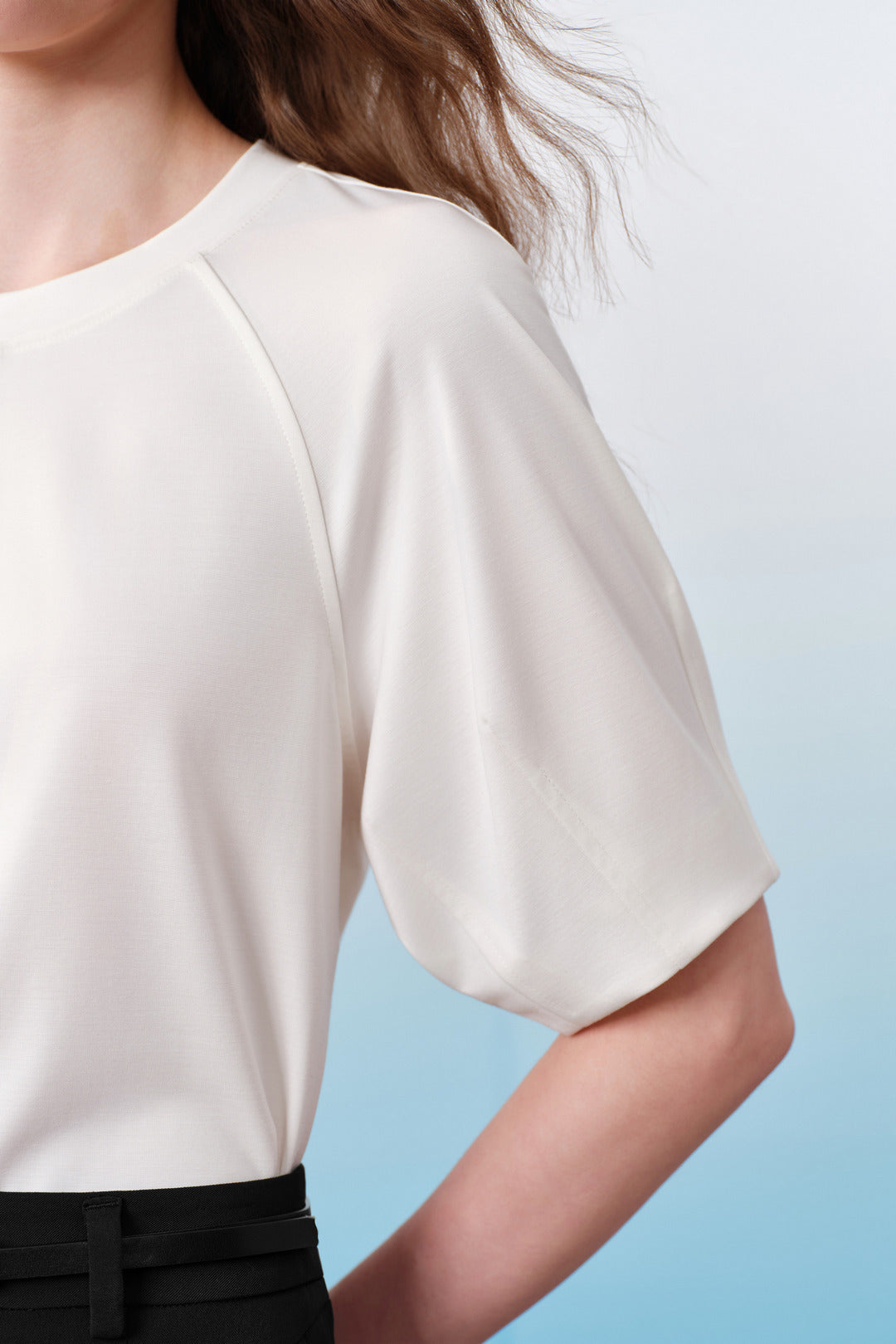 Round Neck 圓領切駁衫
