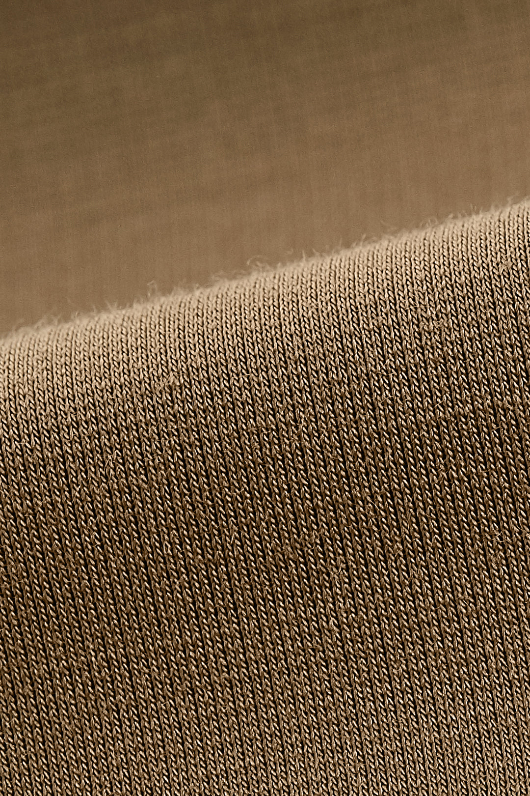 Round Neck 圓領切駁衫