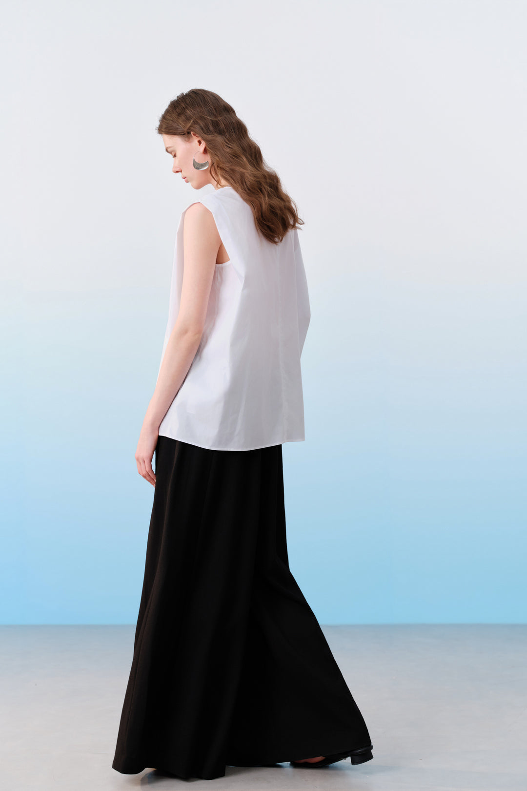 Round Neck 圓領襯衫