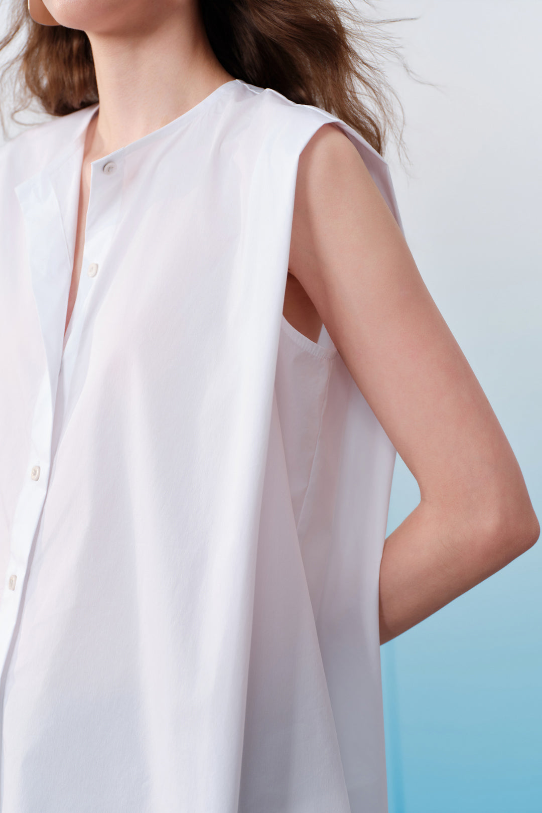 Round Neck 圓領襯衫