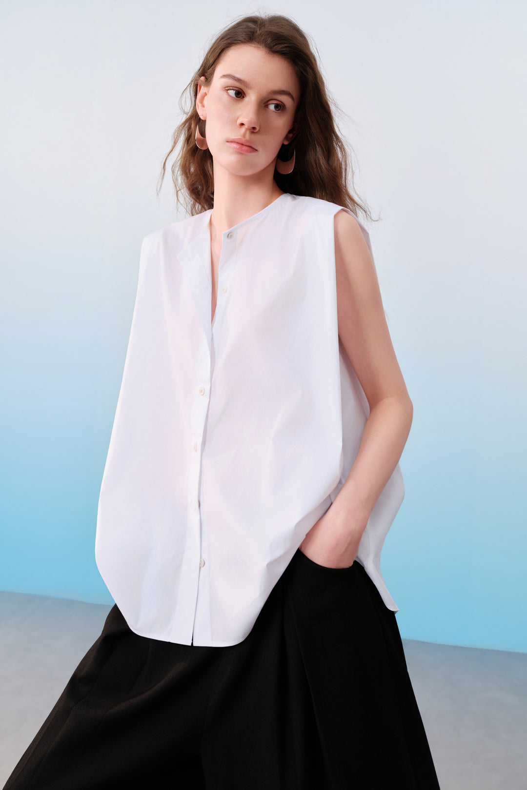 Round Neck 圓領襯衫