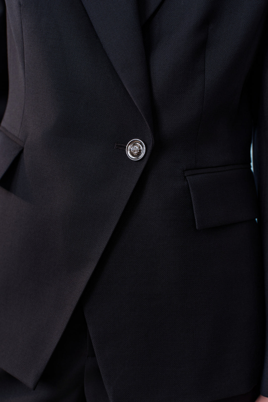 BLAACK | Wool Blend Peak Lapel Suit Blazer