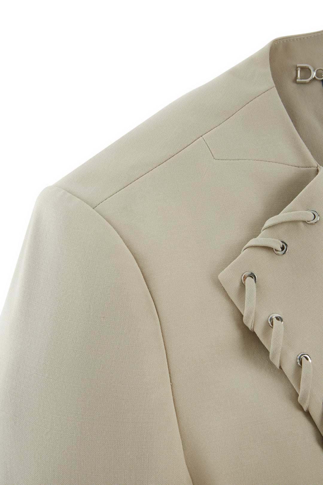 LUXURY | 100% Wool | Lapel With Metal Studs And Self Fabric Looping 金屬鉚釘和自布環的翻領獨立西裝外套(配墊肩)