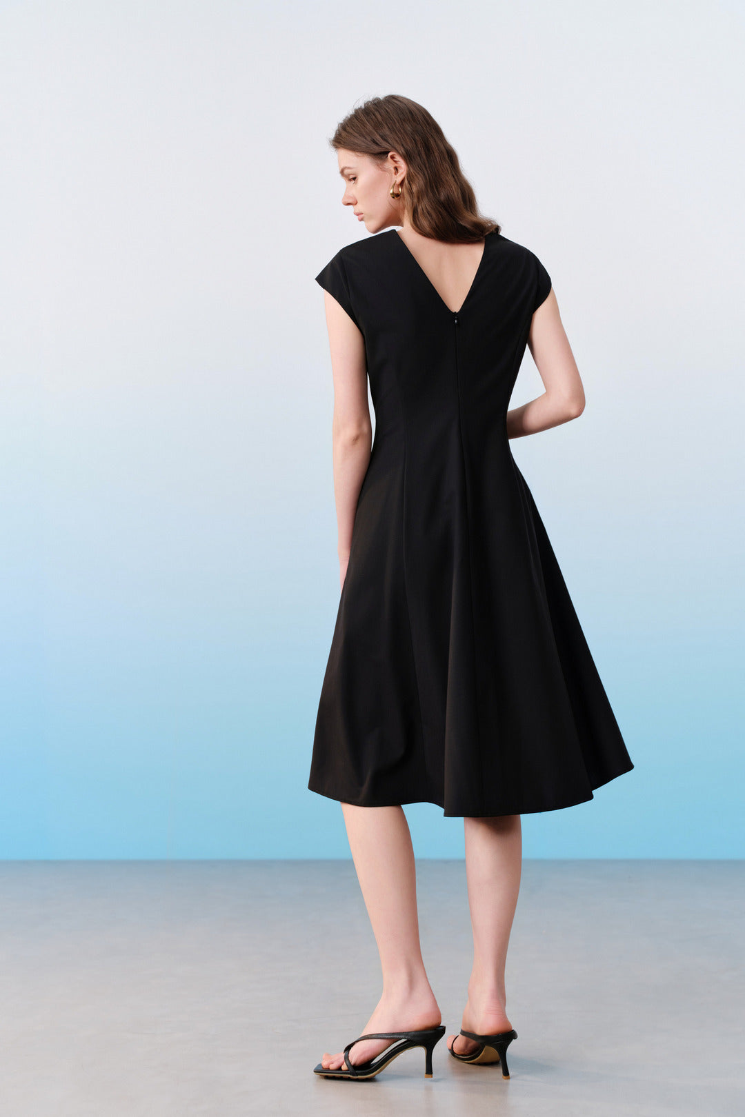 BLAACK | Wool Blend | Front And Back V-Neck Design Dress