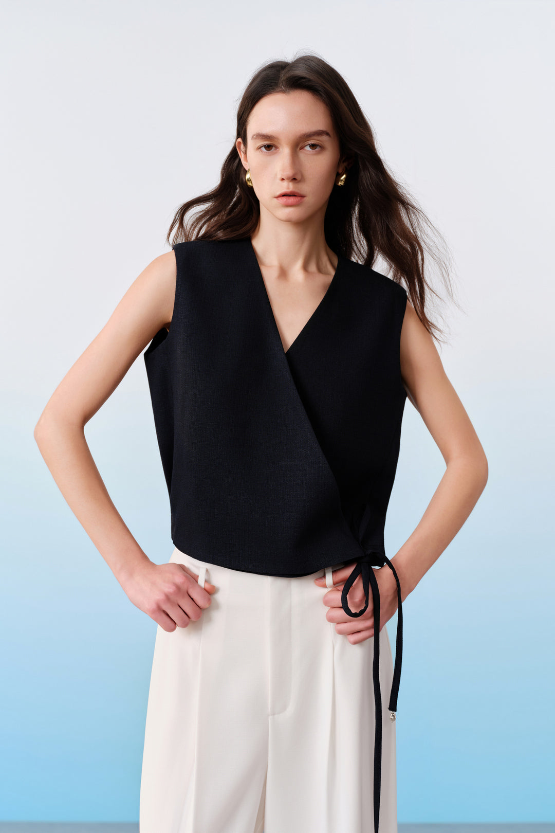 BLAACK WOMAN-blaack-v-neck-sleeveless-blouse-61947421-Blue