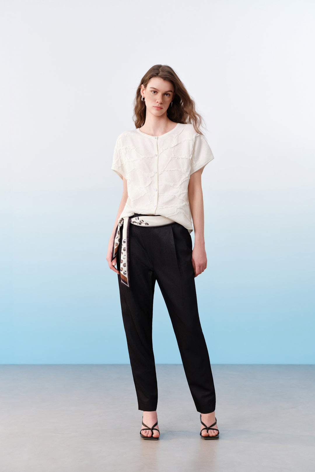 BLAACK | Regular Waist 休閒長褲(配配套絲巾腰帶)