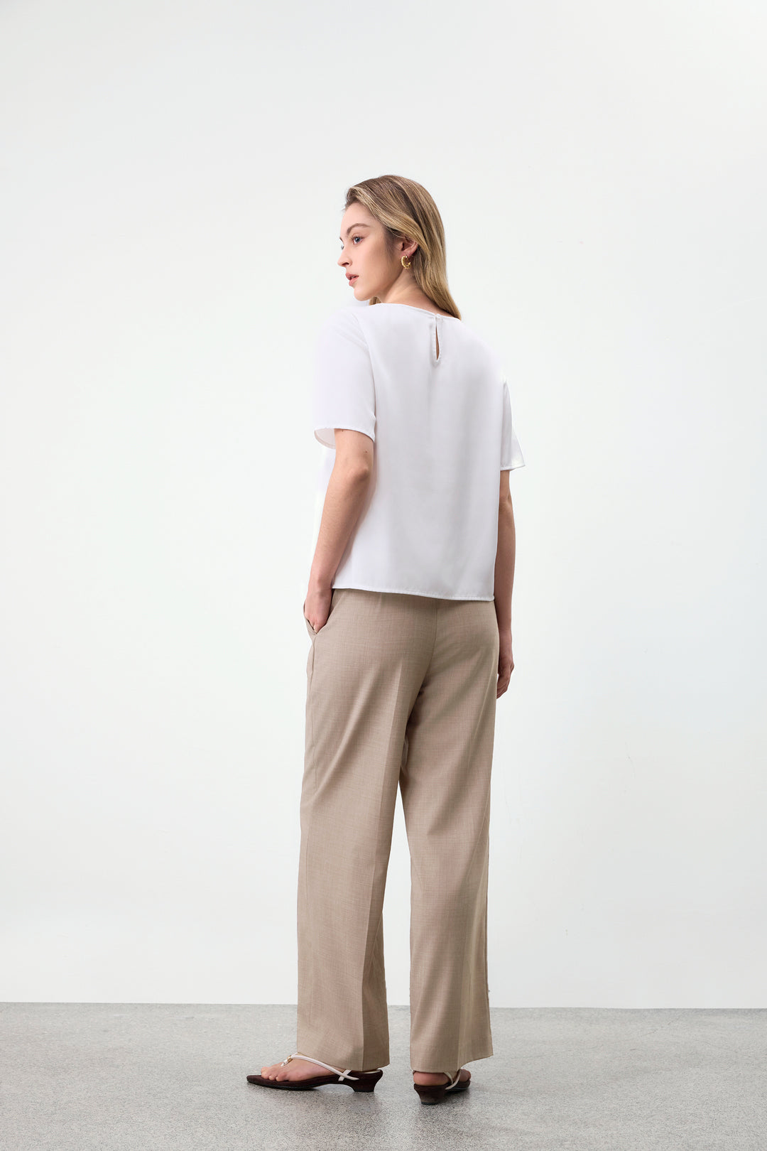 Round Neck 圓領襯衫