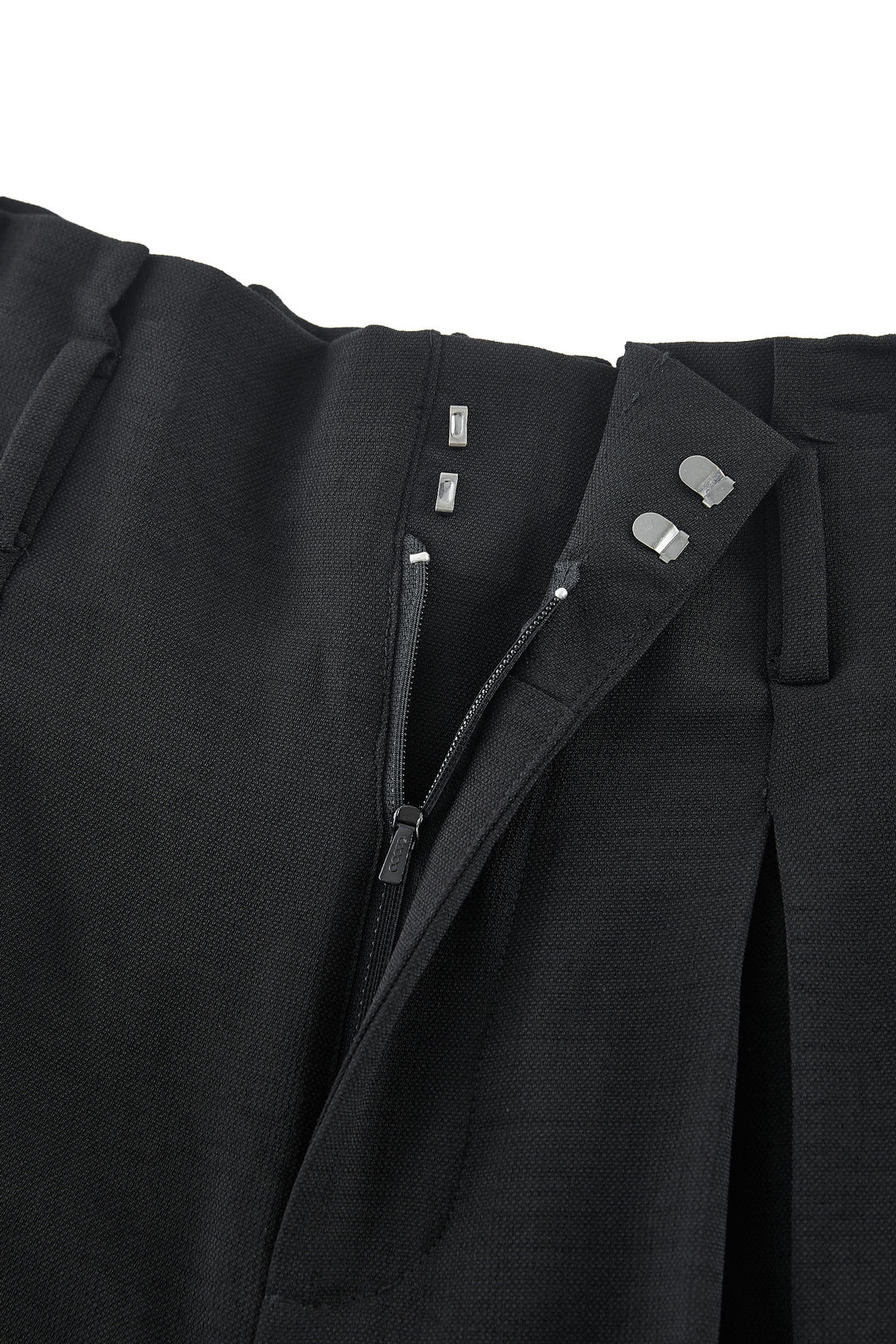 Regular Waist 休閒長褲(配腰帶)