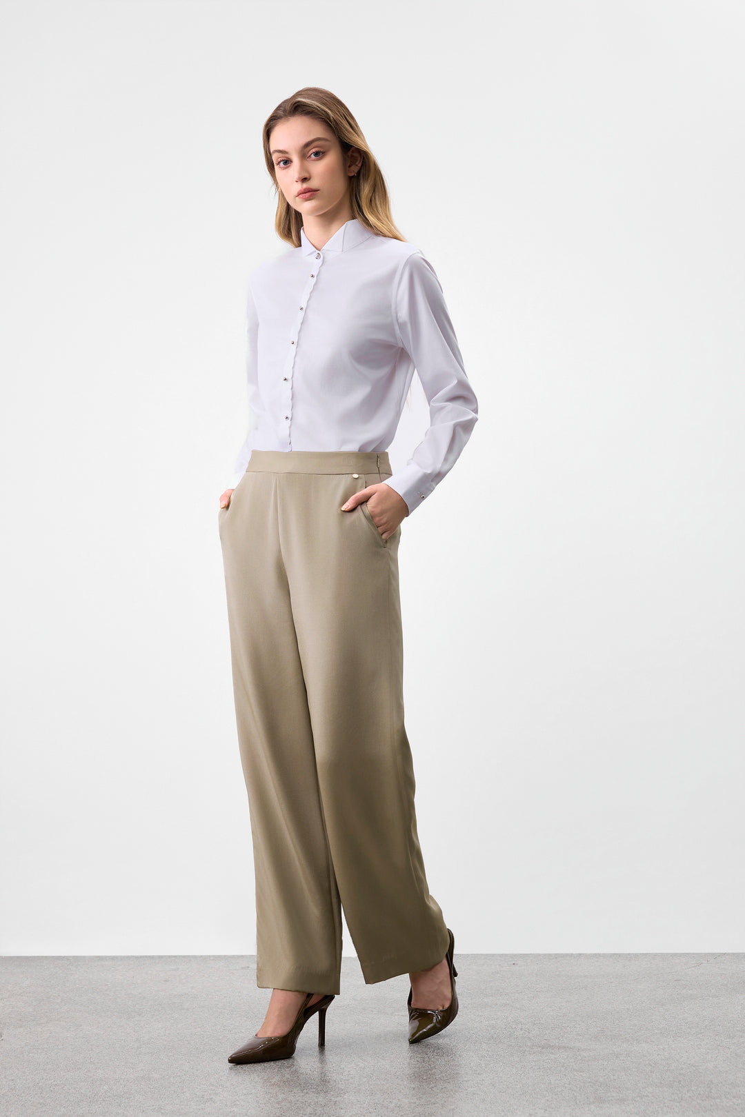 BLAACK | Non-Iron | Wing Collar Long-Sleeve Dress Shirt