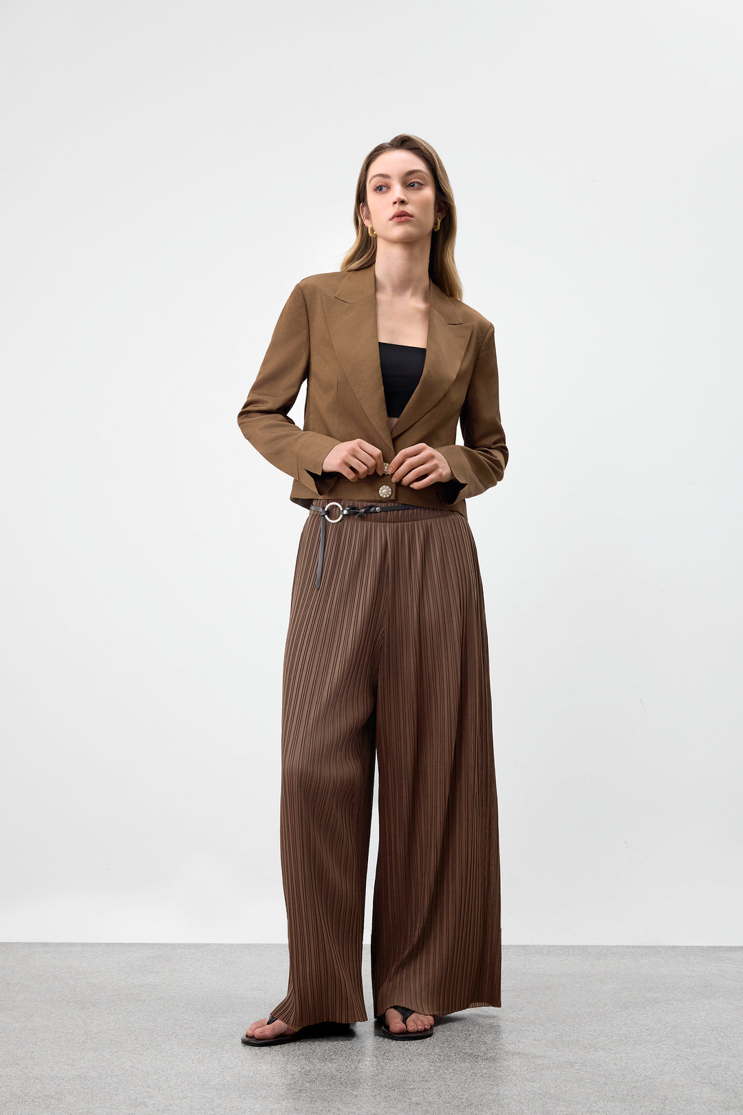BLAACK | Regular Waist 休閒長褲(配自布腰帶)