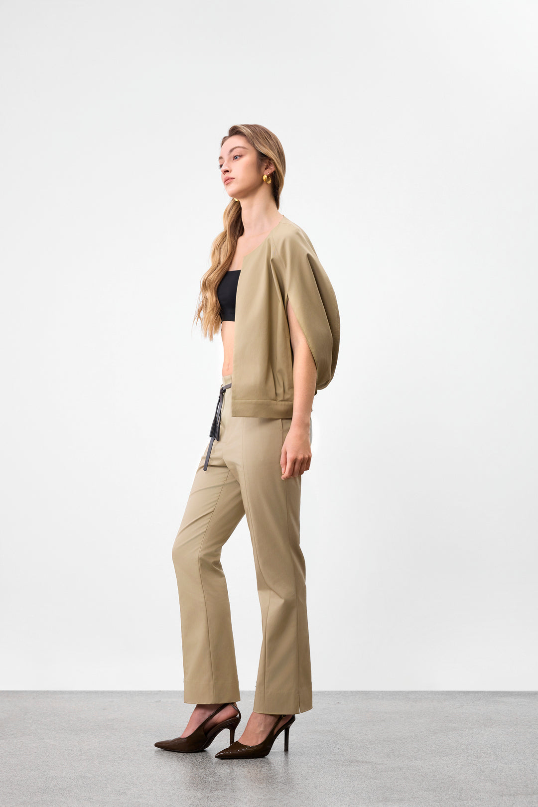 BLAACK | Regular Waist 休閒長褲(配腰帶)