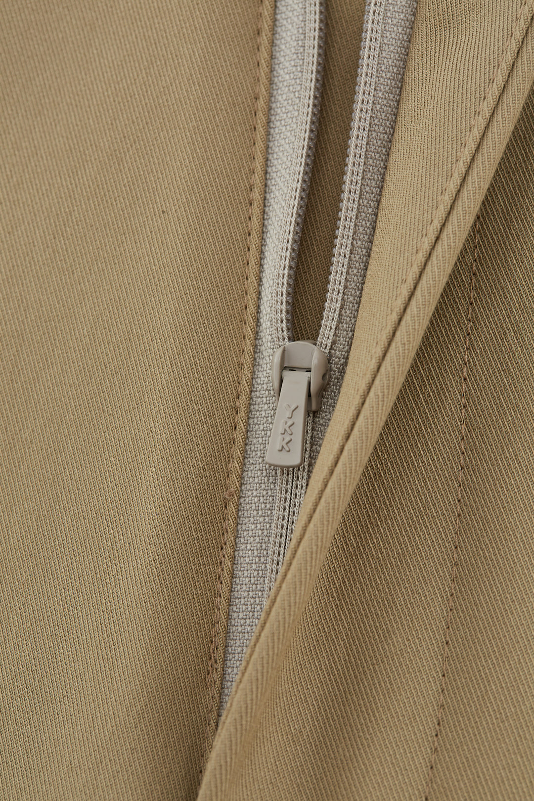 BLAACK | Regular Waist 休閒長褲(配腰帶)